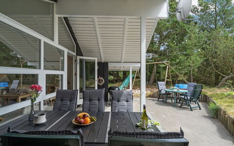 Jannick - 1.5Km from the Sea: Hout, Dak, Architectuur, Huis, Huis, Verblijf, Siding, Hardwood, Helling, Landgoed