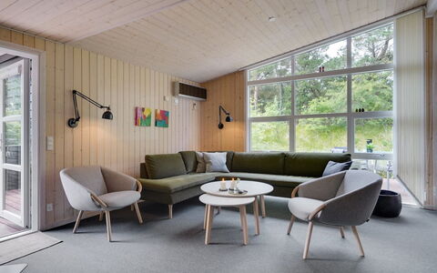 Akkar - 1.8Km from the Sea: Meubilair, Flooring, Interieur Ontwerp, Hout, Verdieping, Woonkamer, Huis, Tafel, Bankstel, Houten Vloer
