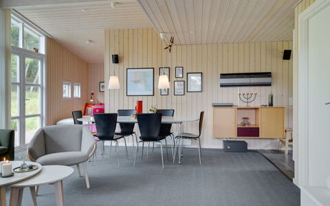 Akkar - 1.8Km from the Sea: Meubilair, Interieur Ontwerp, Flooring, Verdieping, Stoel, Plafond, Tafel, Huis, Woonkamer, Lichte Inrichting