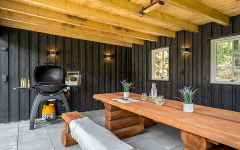 Alwina - 2.5Km from the Sea: Huis, Huis, Deur, Dak, Verblijf, Landgoed, Tuin, Schaduw, Siding, Werf