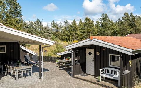 Augustine - 1.6Km from the Sea: Gras, Grasland, Landschap, Ecoregio, Plain, Plantengemeenschap, Land Lot, Buitenmeubels, Prairie, Shrubland