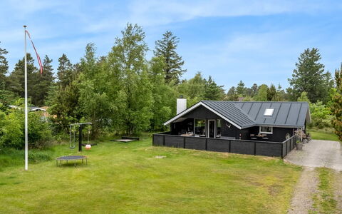 Meinolf - 2Km from the Sea: Hout, Dak, Architectuur, Huis, Huis, Verblijf, Siding, Hardwood, Helling, Landgoed