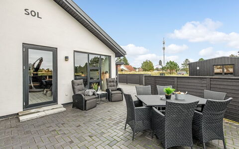 Nona - 1.1Km from the Sea: Gras, Grasland, Landschap, Ecoregio, Plain, Plantengemeenschap, Land Lot, Buitenmeubels, Prairie, Shrubland