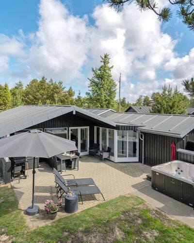 Ingobald - 1.5Km from the Sea
