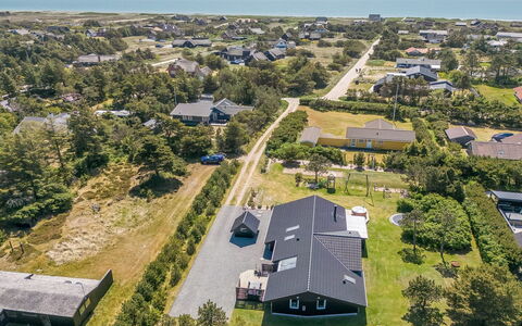 Selima - 300M from the Sea: Hout, Dak, Architectuur, Huis, Huis, Verblijf, Siding, Hardwood, Helling, Landgoed