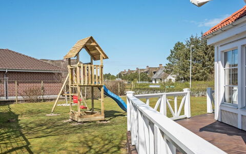 Alfredine - 1Km from the Sea: Hout, Dak, Architectuur, Huis, Huis, Verblijf, Siding, Hardwood, Helling, Landgoed