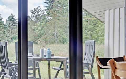 Gorazd - 1.2Km from the Sea: Hout, Dak, Architectuur, Huis, Huis, Verblijf, Siding, Hardwood, Helling, Landgoed