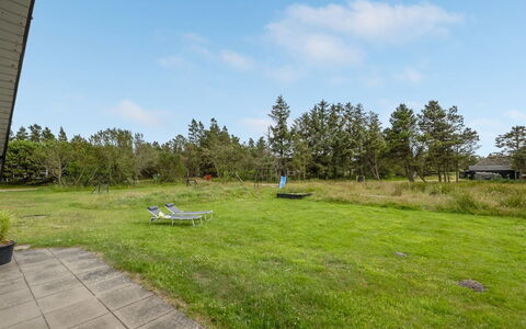 Gorazd - 1.2Km from the Sea: Hout, Dak, Architectuur, Huis, Huis, Verblijf, Siding, Hardwood, Helling, Landgoed