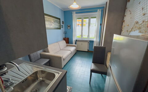 Casa Carlotta - San Bartolomeo Al Mare: Meubilair, Eigendom, Wastafel, Interieur Ontwerp, Stoel, Bankstel, Verdieping, Flooring, Huis