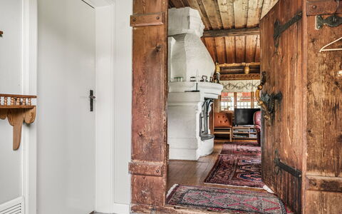Alice: Eigendom, Hout, Interieur Ontwerp, Deur, Verdieping, Flooring, Hardwood, Straal, Steen