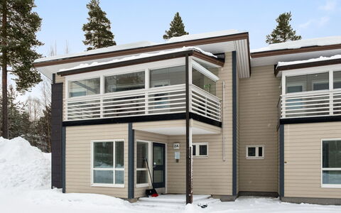 Vuokatinranta Suite 2 a: Siding, Huis, Verblijf, Winter, Schuifraam, Freezing, Balkon, Sneeuw, Daylighting