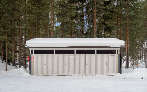 Vuokatinranta Suite 4 a: Meubilair, Interieur Ontwerp, Flooring, Verdieping, Tafel, Plafond, Keuken En Eettafel, Verlichting, Stoel, Huis