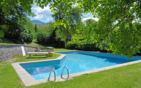 Casa Di Pietro In Vivo D'orcia, Pool: Water, Fabriek, Eigendom, Zwembad, Azure, Boom, Wolk, Buitenmeubels, Lucht, Schaduw