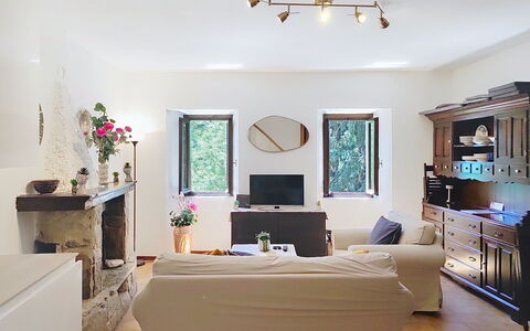 Casa sul Torrente: Meubilair, Interieur Ontwerp, Muur, Flooring, Lichte Inrichting, Kamer, Plafond, Hout, Verdieping, Woonkamer