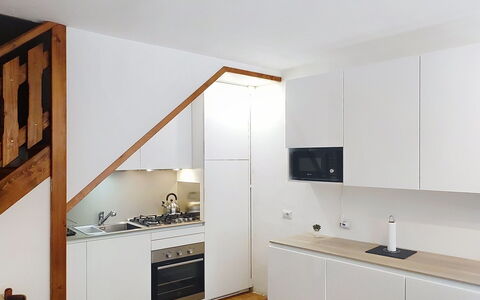 Casa sul Torrente: Keuken, Interieur Ontwerp, Flooring, Countertop, Hout, Plafond, Verdieping, Cabinetry, Toestel Van De Keuken, Major Appliance