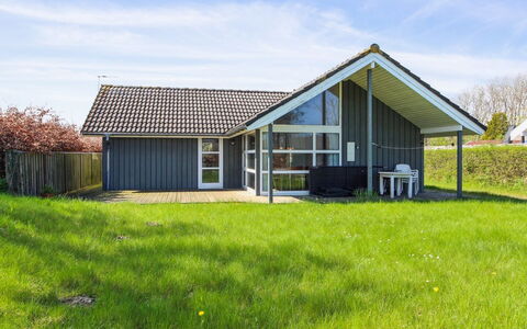 Carit - 80M from the Sea: Landgoed, Schaduw, Oprit, Boerderij