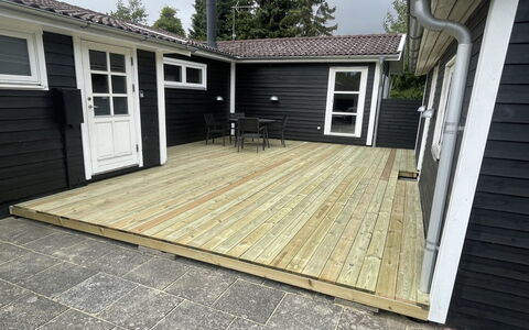 Mira - 500M from the Sea: Huis, Huis, Deur, Dak, Verblijf, Landgoed, Tuin, Schaduw, Siding, Werf