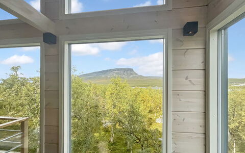 Saana Aurora: Hout, Samengesteld Materiaal, Glas, Hardwood, Daylighting, Beits, Plank