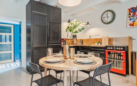 L'Annexe: Eigendom, Water, Lucht, Interieur Ontwerp, Gebouw, Zwembad, Vrije Tijd, Schaduw, Boom, Condominium