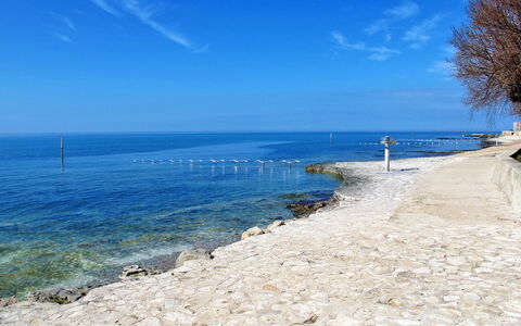 Claudia: Blauw, Zwemwater, Water, Kust, Kust En Oceanic Landvormen, Zee, Strand, Kust, Oceaan