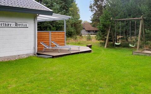 Manko - 1Km from the Sea: Dak, Tuin, Gazon, Schaduw, Verblijf, Backyard, Garden Gebouwen, Werf, Siding, Schuur