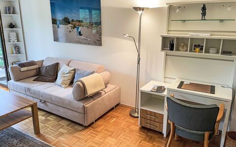 Kersten: Tafel, Meubilair, Eigendom, Fabriek, Blauw, Stoel, Tableware, Schaduw, Interieur Ontwerp, Buitenmeubels