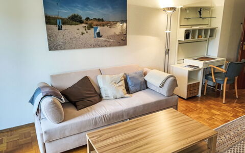 Kersten: Tafel, Meubilair, Eigendom, Fabriek, Blauw, Stoel, Tableware, Schaduw, Interieur Ontwerp, Buitenmeubels