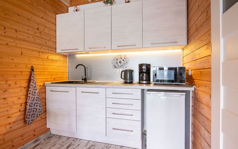Nemo: Hout, Flooring, Verdieping, Interieur Ontwerp, Keuken, Countertop, Meubilair, Houten Vloer, Beits, Cabinetry