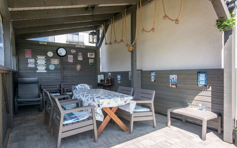 Nemo: Meubilair, Hout, Buitenmeubels, Stoel, Buitentafel, Dek, Hardwood, Beits, Schaduw, Outdoor Structuur