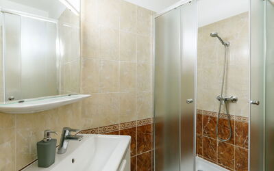 Accommodatie:&nbsp;Charlie 101.1