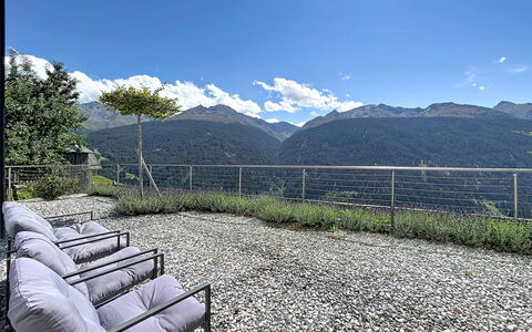 Skyline Retreat: Bergketen, Heuvel Station, Ridge, Vallei, Alpen, Balkon, Hek, Massif, Leuning, Top