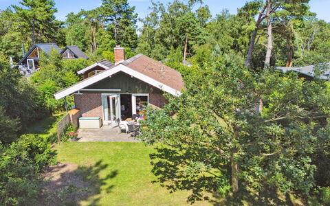 Uschi - 86M from the Sea: Bergachtig Landvormen, Berg, Heuvel, Bergketen, Heuvel Station, Menselijke Nederzetting, Stedelijk Ontwerp, Alpen, Vallei, Top