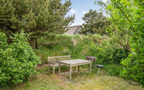 Wandrath - 2Km from the Sea: Huis, Dak, Huis, Verblijf, Schuur, Garden Gebouwen, Siding, Werf, Blokhut, Hut
