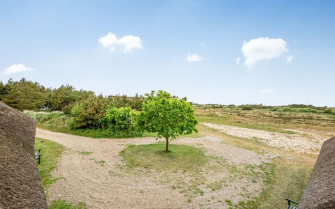 Wandrath - 2Km from the Sea: Huis, Dak, Huis, Verblijf, Schuur, Garden Gebouwen, Siding, Werf, Blokhut, Hut