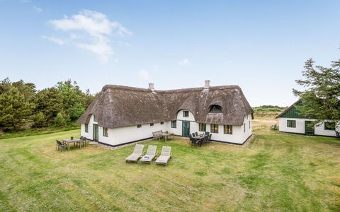 Wandrath - 2Km from the Sea: Huis, Dak, Huis, Verblijf, Schuur, Garden Gebouwen, Siding, Werf, Blokhut, Hut
