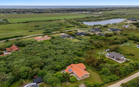 Dorithea - 1.3Km from the Sea: Vogelperspectief, Landschap, Land Lot, Huis, Landelijk Gebied, Landgoed, Luchtfotografie, Dorp, Verblijf, Veld