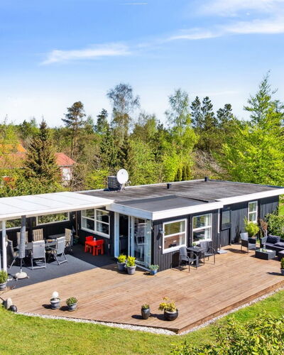 Ønd - 600M from the Sea