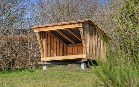 Asel - 25M from the Sea: Dak, Huis, Deur, Verblijf, Schaduw, Siding, Werf, Landgoed, Backyard