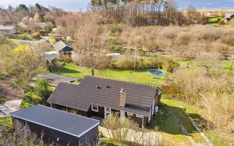 Usbjorn - 500M from the Sea: Huis, Dak, Woongebied, Huis, Landschap, Verblijf, Landelijk Gebied, Land Lot, Menselijke Nederzetting, Landgoed