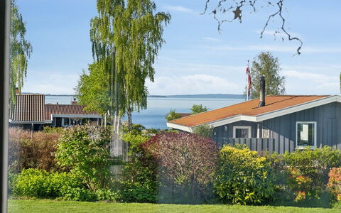 Manfred - 250M from the Sea: Zwembad, Buitenmeubels, Meubilair, Toevlucht, Flagstone, Eco Hotel, Schaduw, Stoel, Vrije Tijd, Landgoed