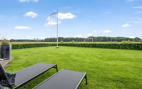 Bernice - 900M from the Sea: Dak, Huis, Huis, Verblijf, Deur, Siding, Dek, Veranda, Plank, Hardwood