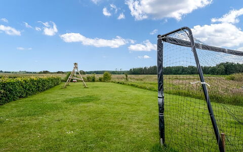 Bernice - 900M from the Sea: Dak, Huis, Huis, Verblijf, Deur, Siding, Dek, Veranda, Plank, Hardwood