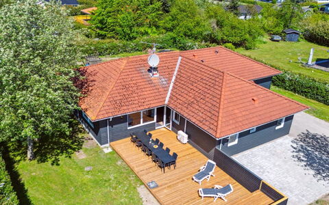 Eunice - 850M from the Sea: Thatching, Verblijf, Huis, Dak, Huis, Boerderij, Hut, Landgoed, Dorp