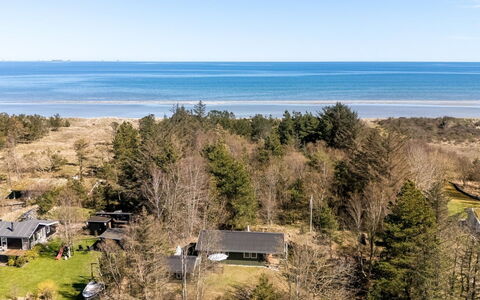 Bedri - 150M from the Sea: Gras, Grasland, Land Lot, Verblijf, Landelijk Gebied, Weide, Garden Gebouwen, Tuin, Schuur