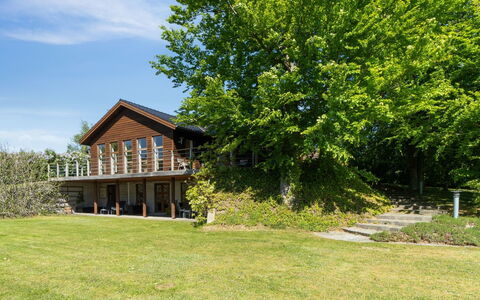 Nantje - 560M to the Fjord: Hout, Dak, Architectuur, Huis, Huis, Verblijf, Siding, Hardwood, Helling, Landgoed