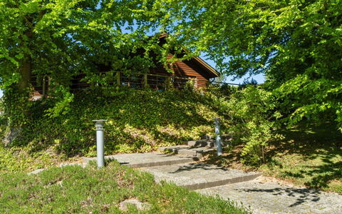 Nantje - 560M to the Fjord: Hout, Dak, Architectuur, Huis, Huis, Verblijf, Siding, Hardwood, Helling, Landgoed