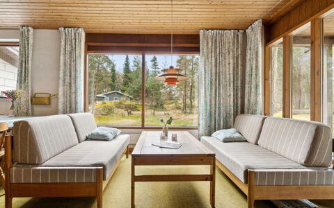 Awa - 800M from the Sea: Interieur Ontwerp, Meubilair, Hout, Flooring, Verdieping, Plafond, Huis, Woonkamer, Bankstel, Kamer