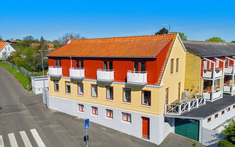 Eicke - 400M from the Sea: Hout, Dak, Architectuur, Huis, Huis, Verblijf, Siding, Hardwood, Helling, Landgoed