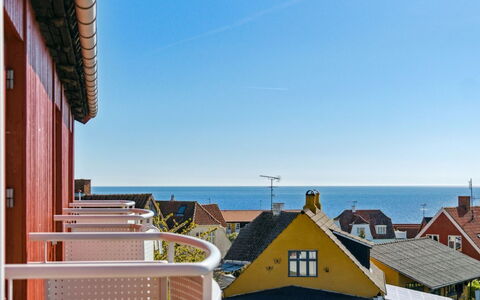 Eicke - 400M from the Sea: Hout, Dak, Architectuur, Huis, Huis, Verblijf, Siding, Hardwood, Helling, Landgoed
