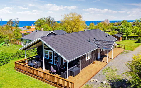 Hjalmar - 400M from the Sea